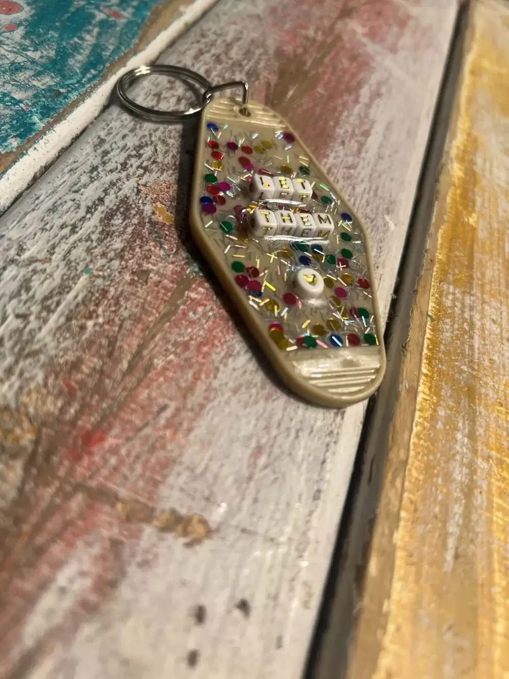 Jeweled Motel Keychains, Bougie Keyring,